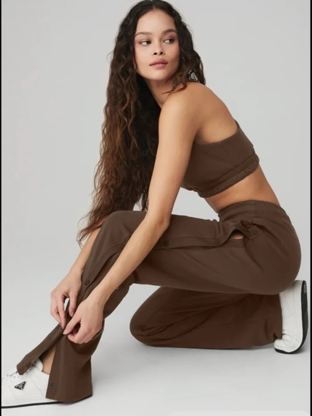 Alo courtside tear away snap pants sweats sweat pants chocolate brown stripe XS